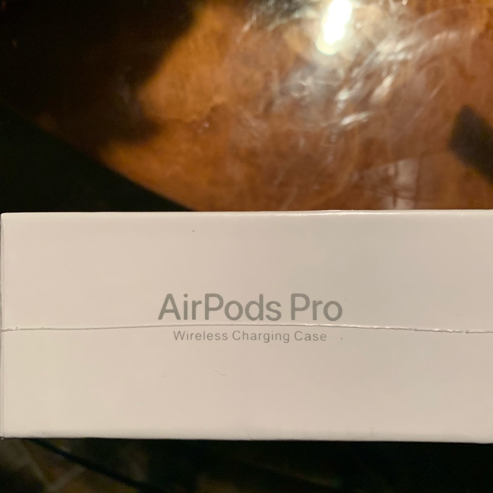 *****SOLD OUT DO NOT PURCHASE ****Air Pods Pro